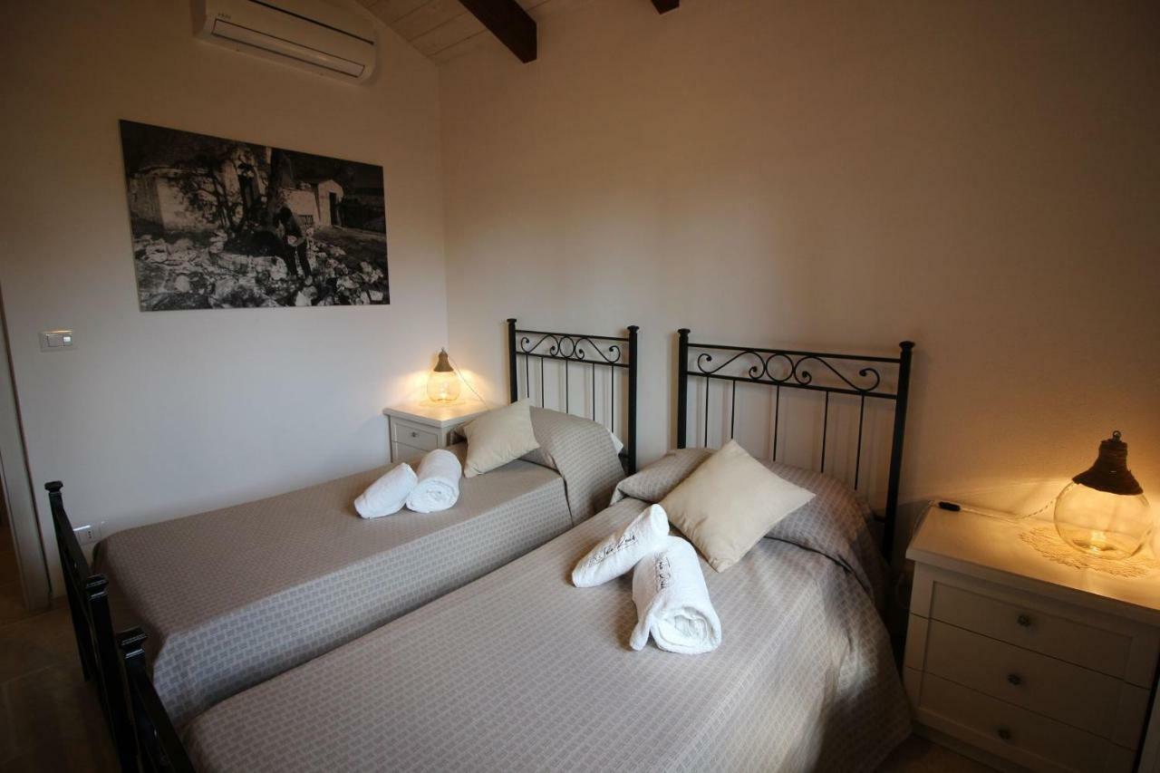 Trullo Rinaldi - Private Pool And Sauna Castellana Grotte Buitenkant foto